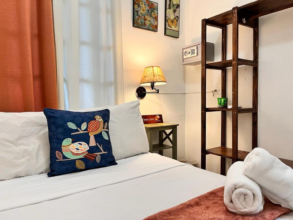 Double Room with Shared Bathroom,1549881013:JPEG